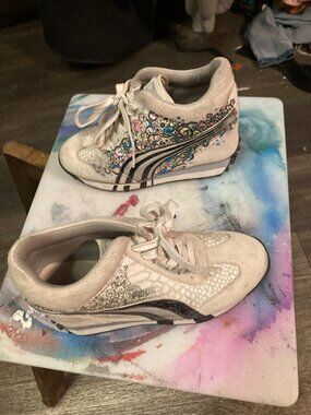 Puma Women's Easy Rider Wedge size 7.5